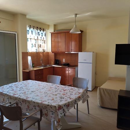 Magic Ionian Apartments & Rooms Химара Экстерьер фото