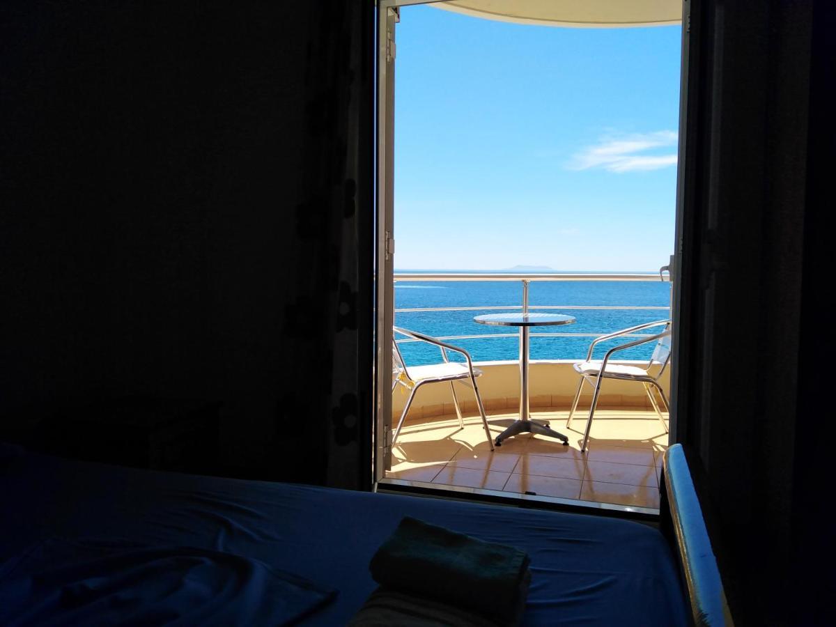 Magic Ionian Apartments & Rooms Химара Экстерьер фото