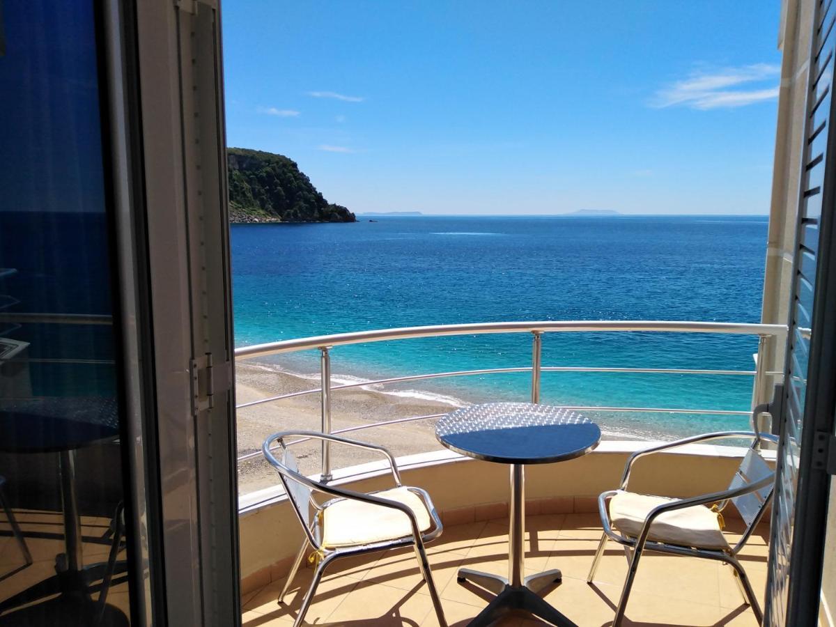 Magic Ionian Apartments & Rooms Химара Экстерьер фото