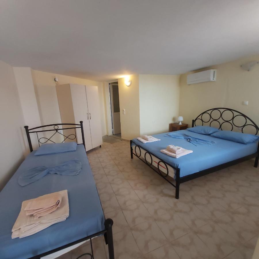 Magic Ionian Apartments & Rooms Химара Экстерьер фото