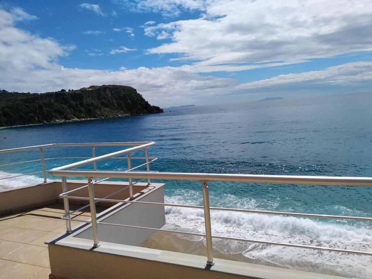 Magic Ionian Apartments & Rooms Химара Экстерьер фото