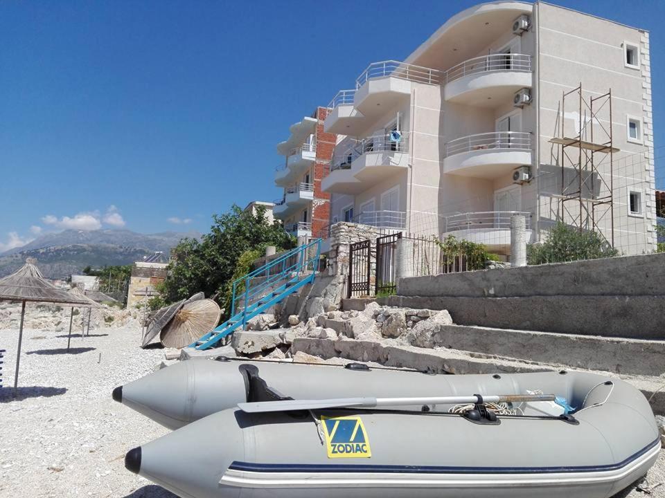 Magic Ionian Apartments & Rooms Химара Экстерьер фото