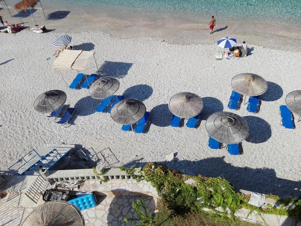 Magic Ionian Apartments & Rooms Химара Экстерьер фото