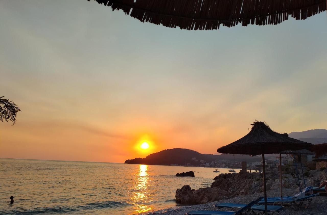 Magic Ionian Apartments & Rooms Химара Экстерьер фото