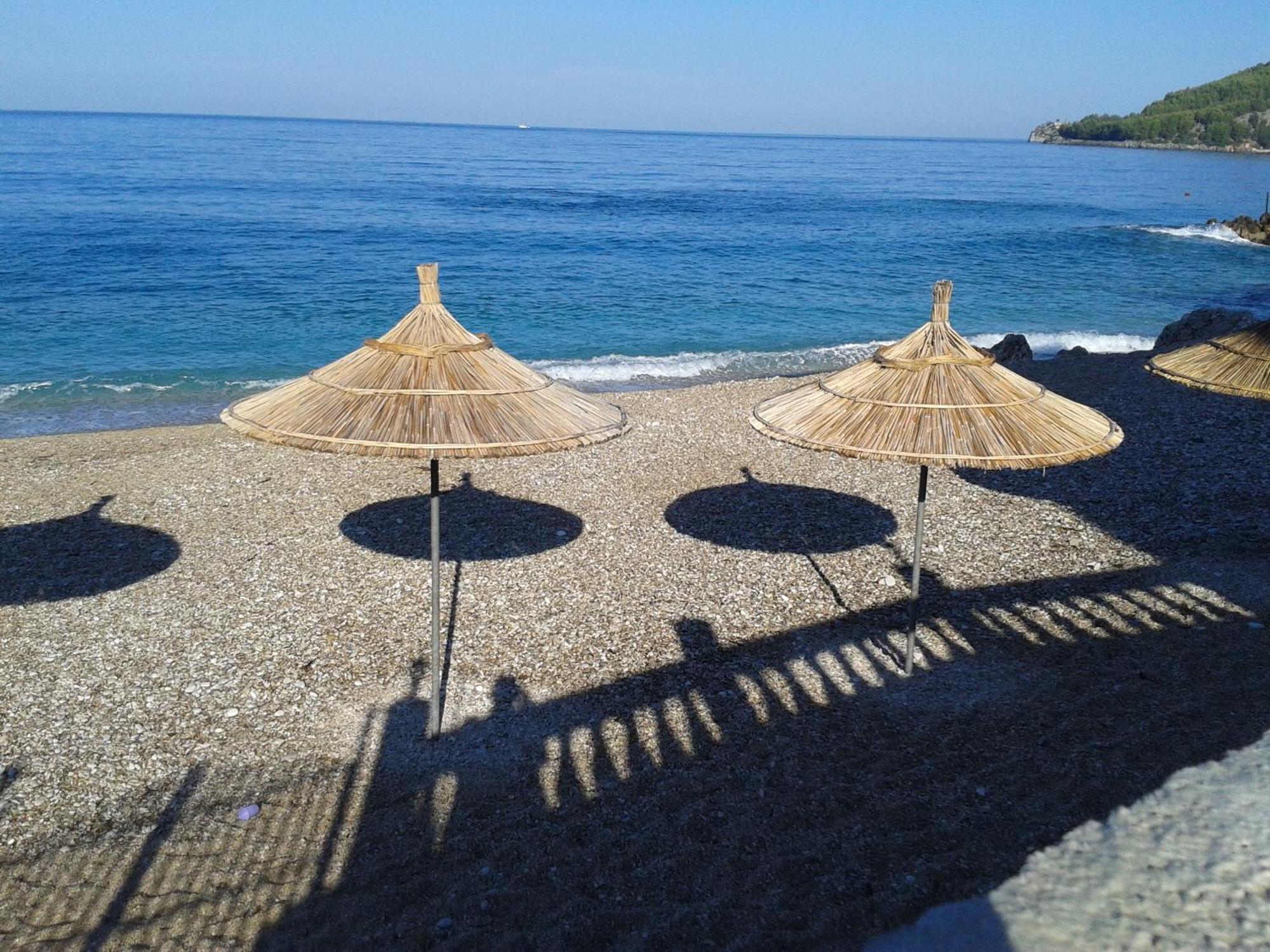 Magic Ionian Apartments & Rooms Химара Экстерьер фото